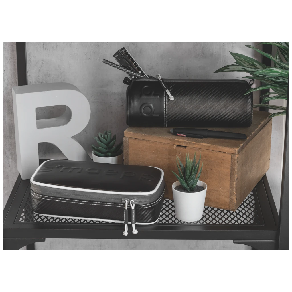 Schlampermäppchen s'maepp M „Carbon“ | schwarz/silber