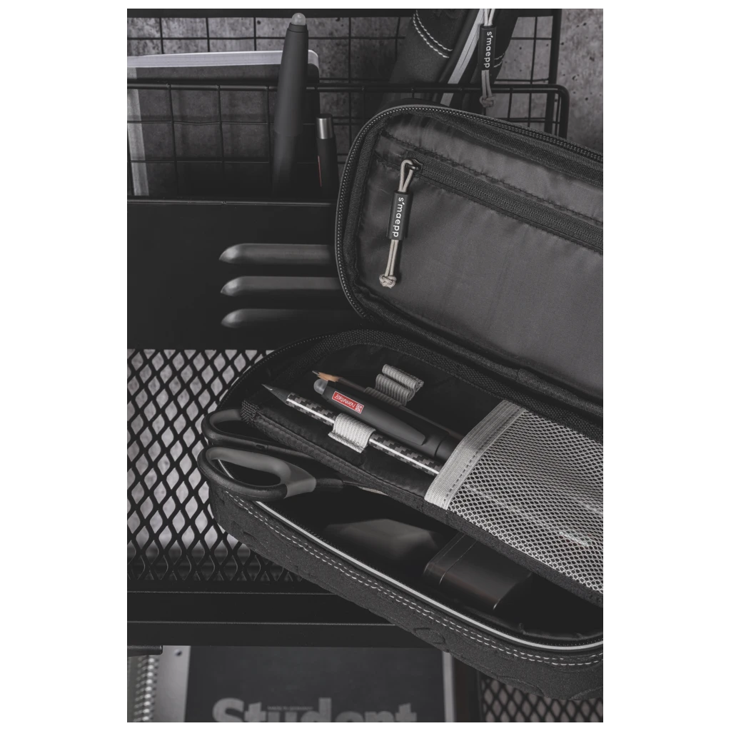 Schlampermäppchen s'maepp XL „Hardwired“ | 1 Klappe(n), schwarz/silber