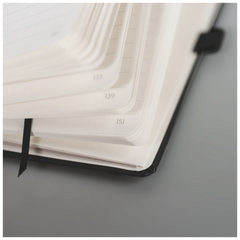 Notizbuch Kompagnon Klassik | A5, unliniert, Gummizugverschluss, schwarz