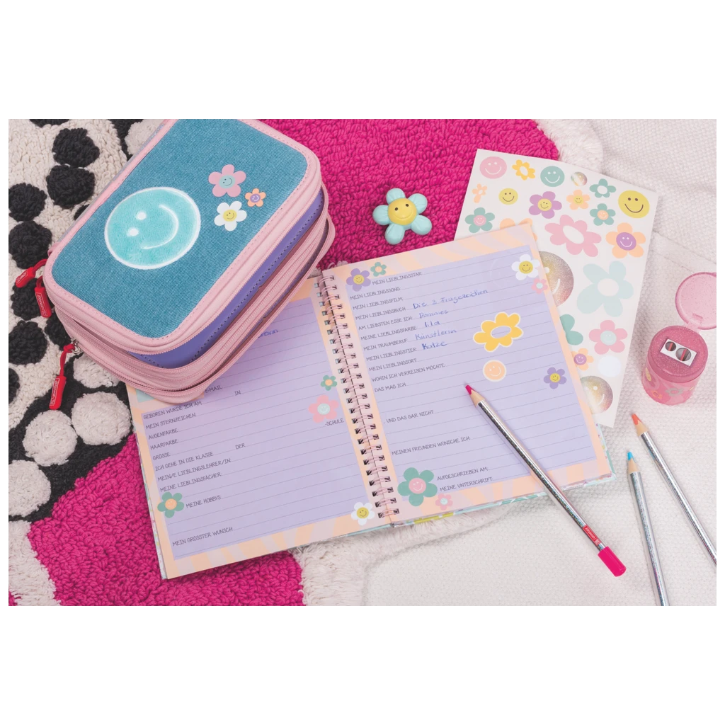 Freundebuch Happy Hippie | 16×21 cm, 80 Seiten, mehrfarbig, pastell