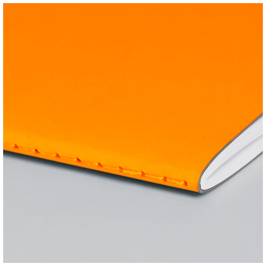 Buchkalender Premium Mod. 739 2027 „SlimLine“ | 170×240 mm, Kunststoff