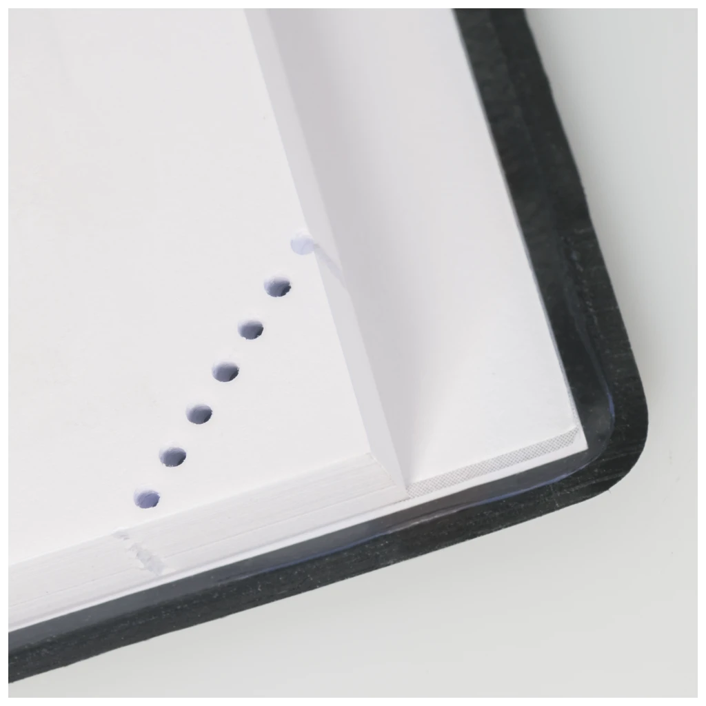 Buchkalender Mod. 762 2027 | 16,2×15 cm, Kunststoff, schwarz