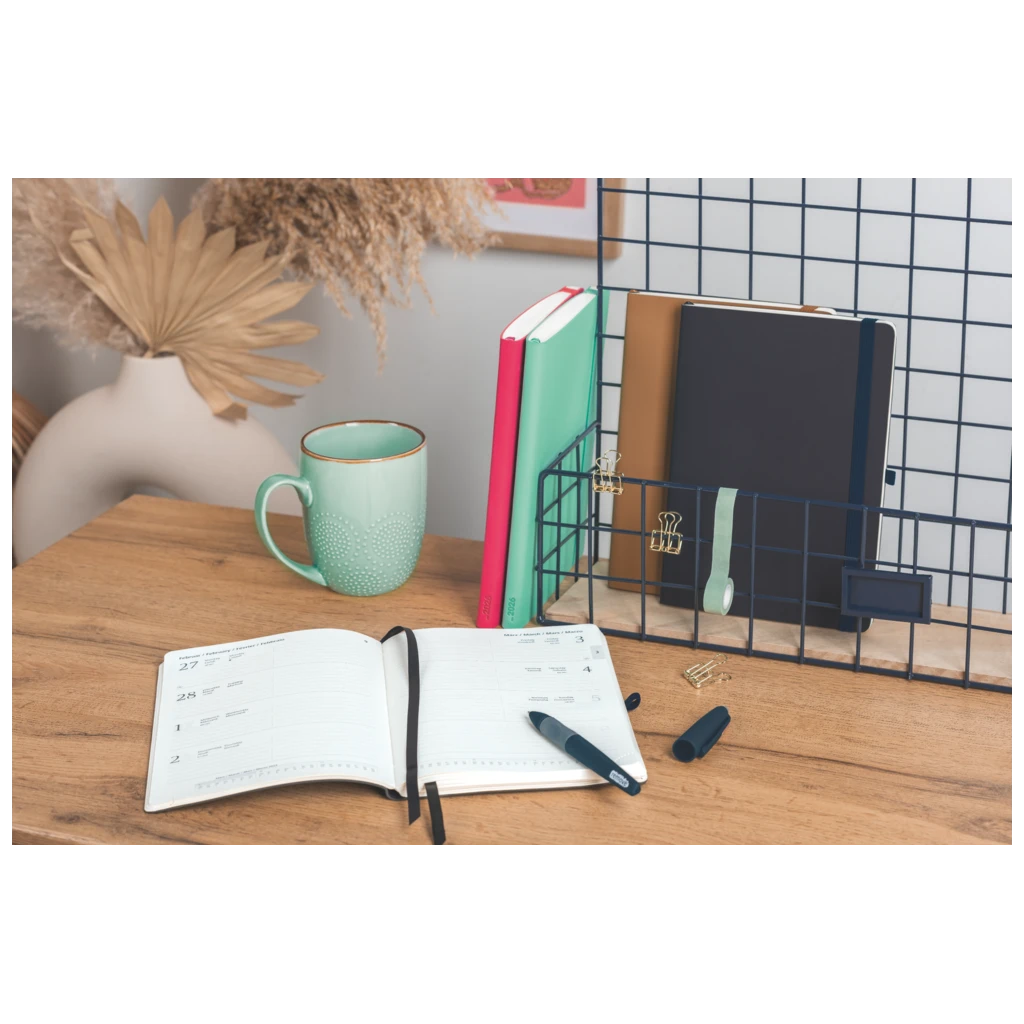 Buchkalender Kompagnon Mod. 791 66 2026 | A5, Kunststoff, pink