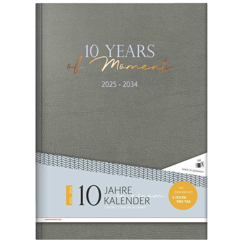 10-Jahres-Kalender Premium 2025-2034 „10 Years of Moments“ | A4, Kunstleder